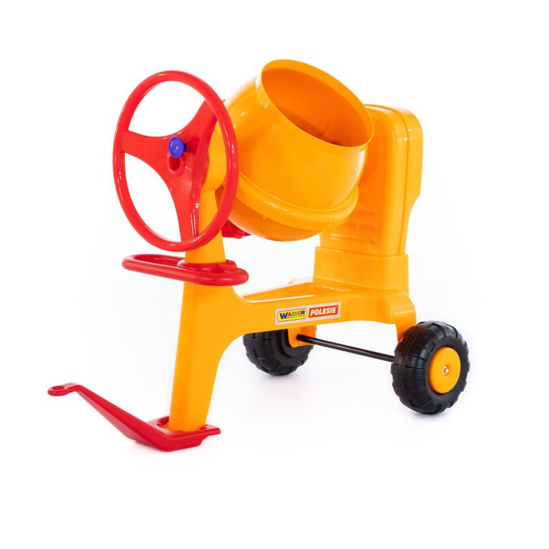 Mischmaschine mit Anhängerkupplung (box)
